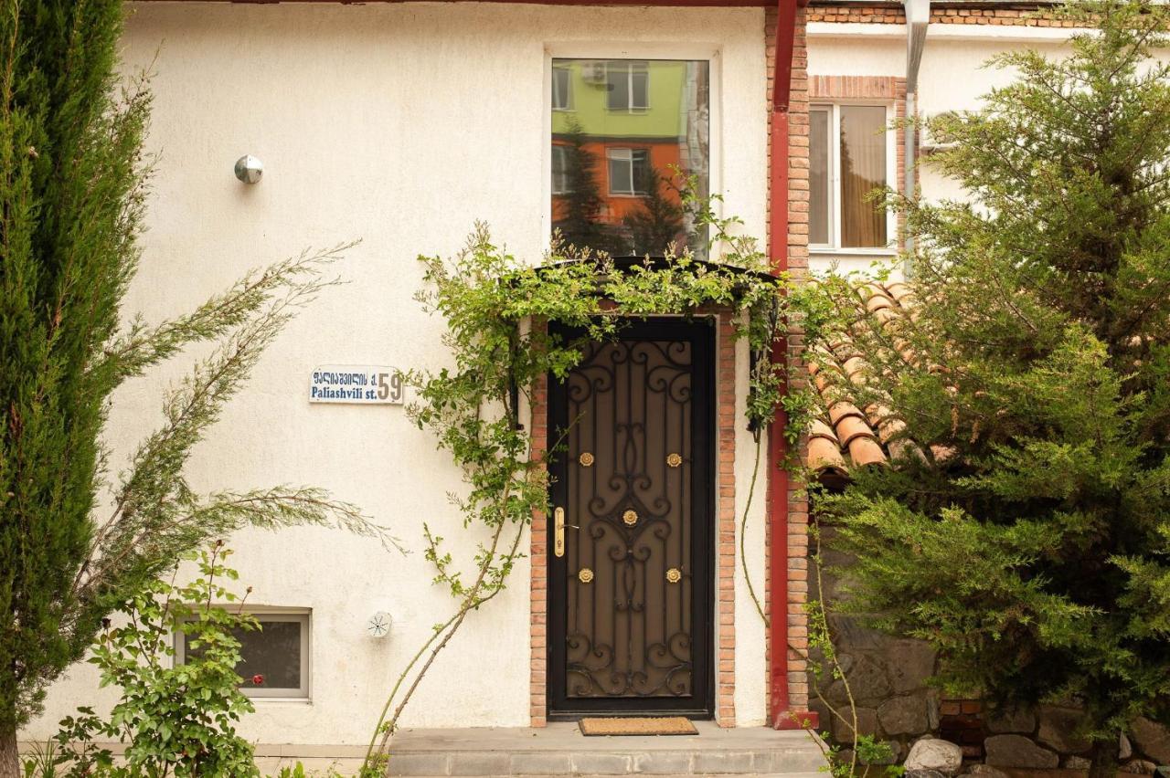 Neli & Zaal Guest House Telavi Luaran gambar