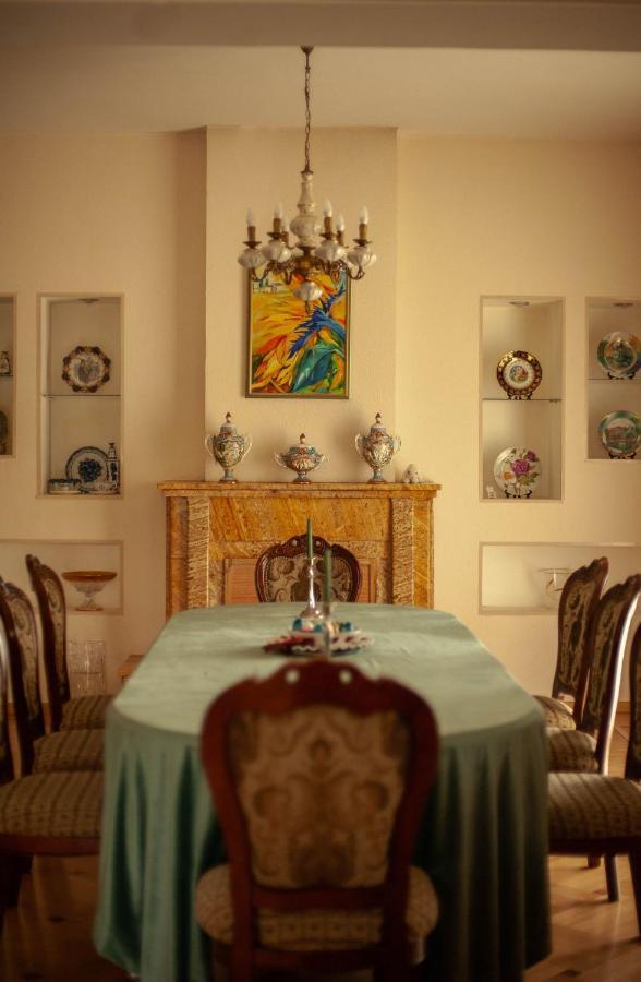 Neli & Zaal Guest House Telavi Luaran gambar